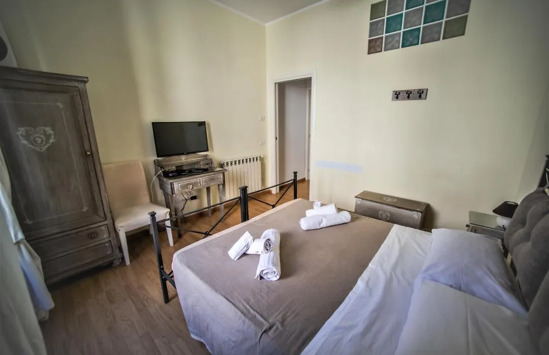 Rione Monti Home-1
